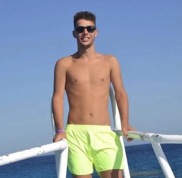 Foto publica de Giovane_ragazzo_